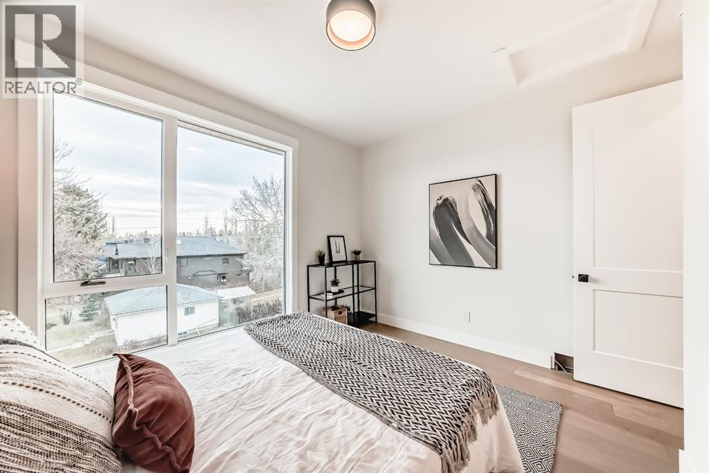 Single Family House for Sale in   Avenue SW Altadore Calgary 