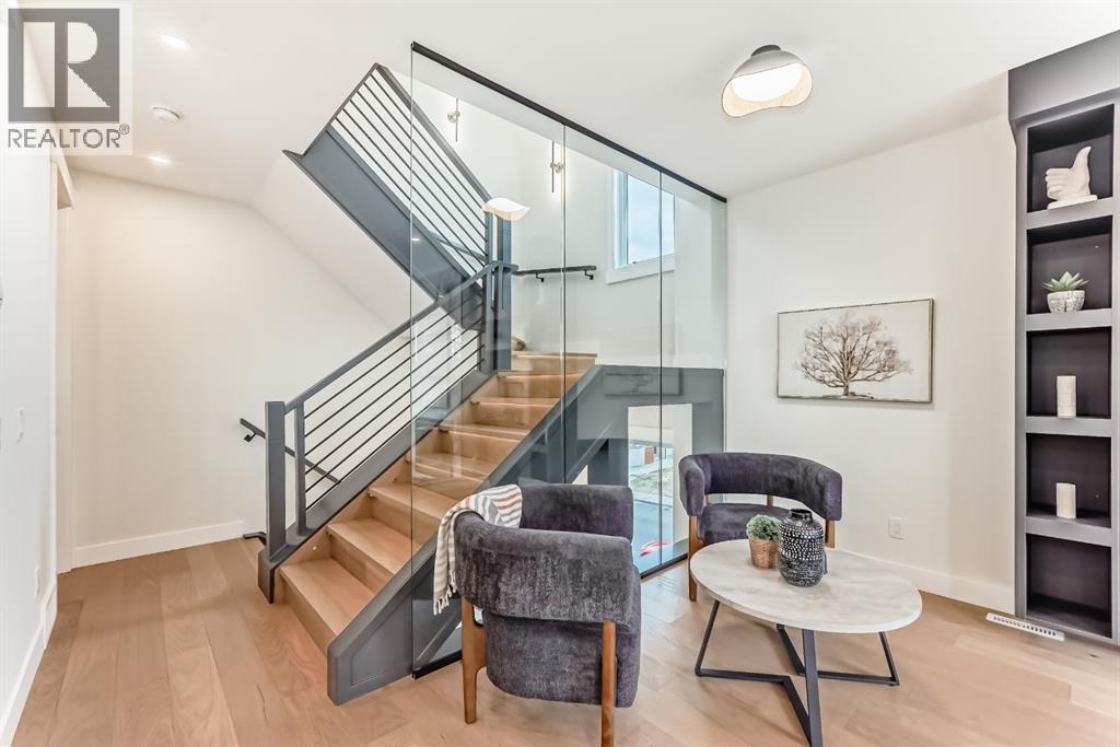 Single Family House for Sale in   Avenue SW Altadore Calgary 