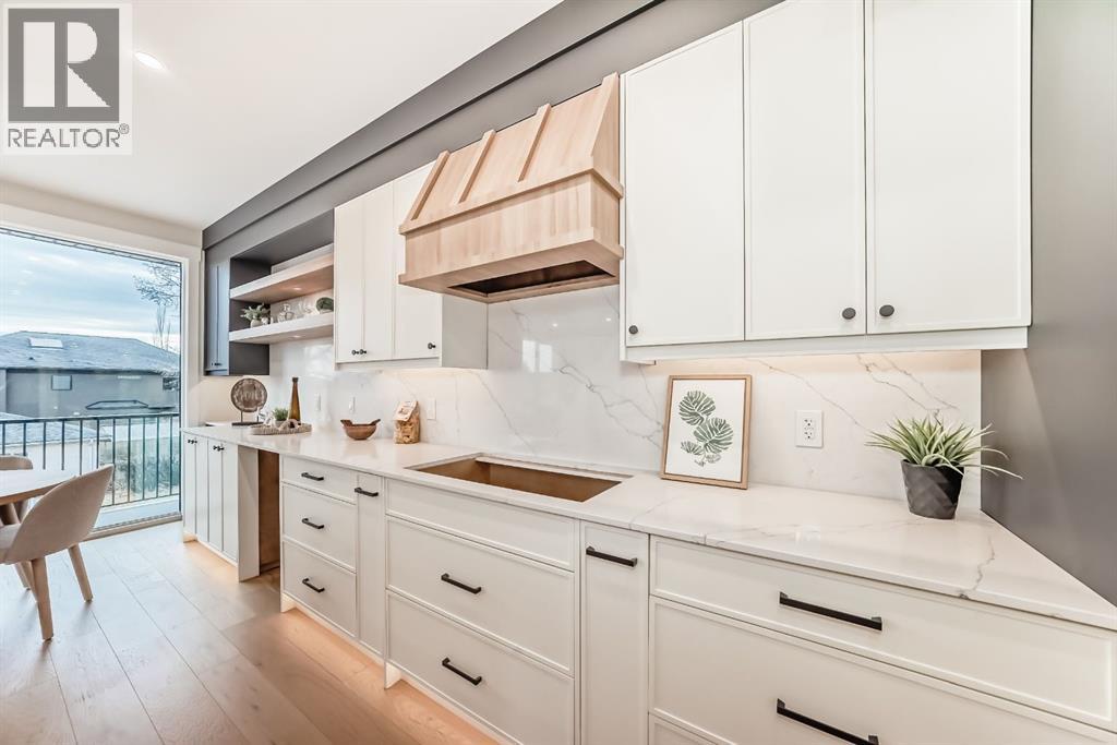 Single Family House for Sale in   Avenue SW Altadore Calgary 