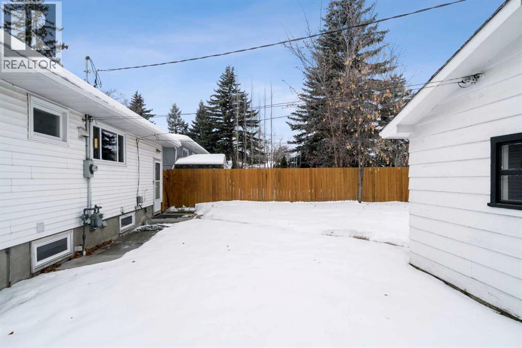 Single Family House Bungalow for Sale in  Healy Drive SW Haysboro Calgary 