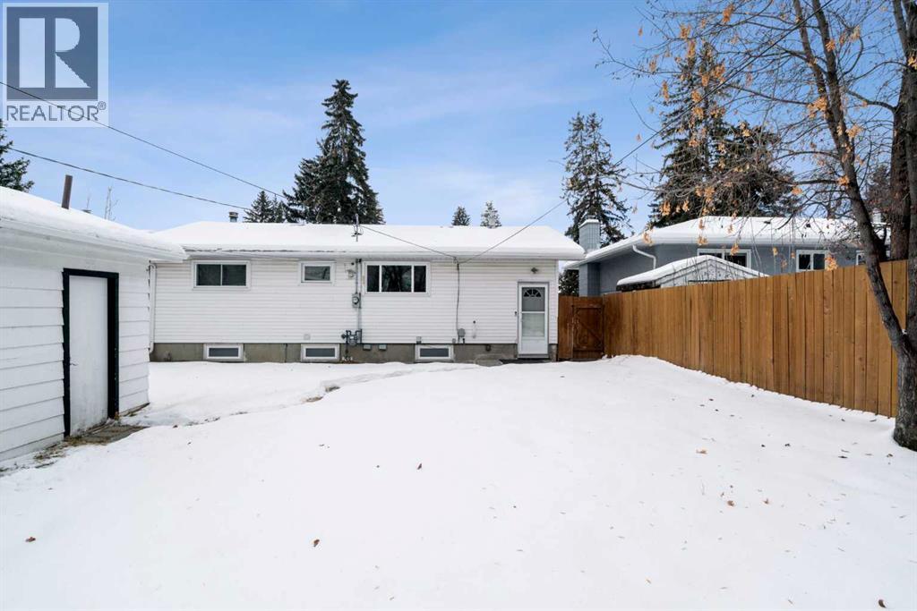 Single Family House Bungalow for Sale in  Healy Drive SW Haysboro Calgary 