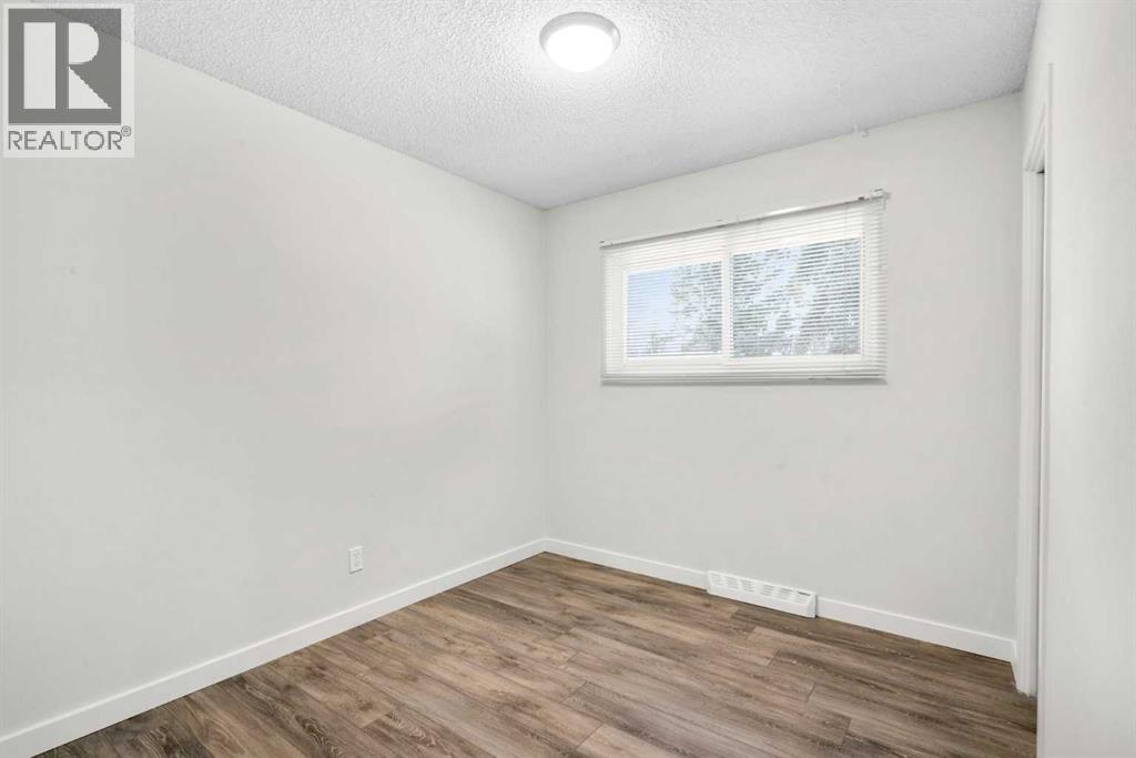 Single Family House Bungalow for Sale in  Healy Drive SW Haysboro Calgary 