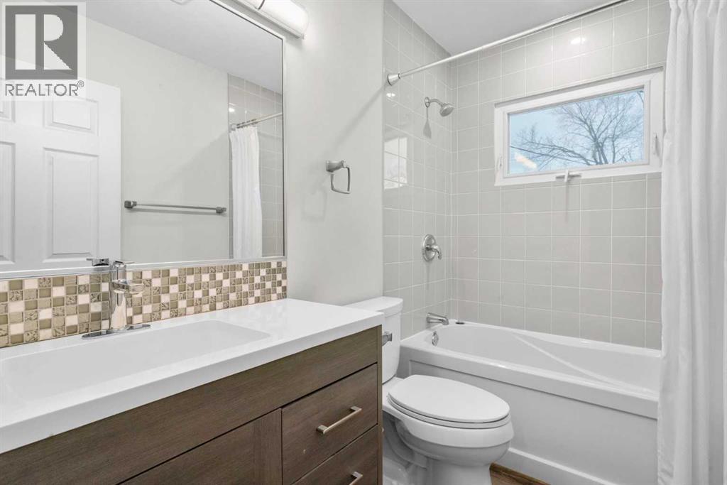 Single Family House Bungalow for Sale in  Healy Drive SW Haysboro Calgary 