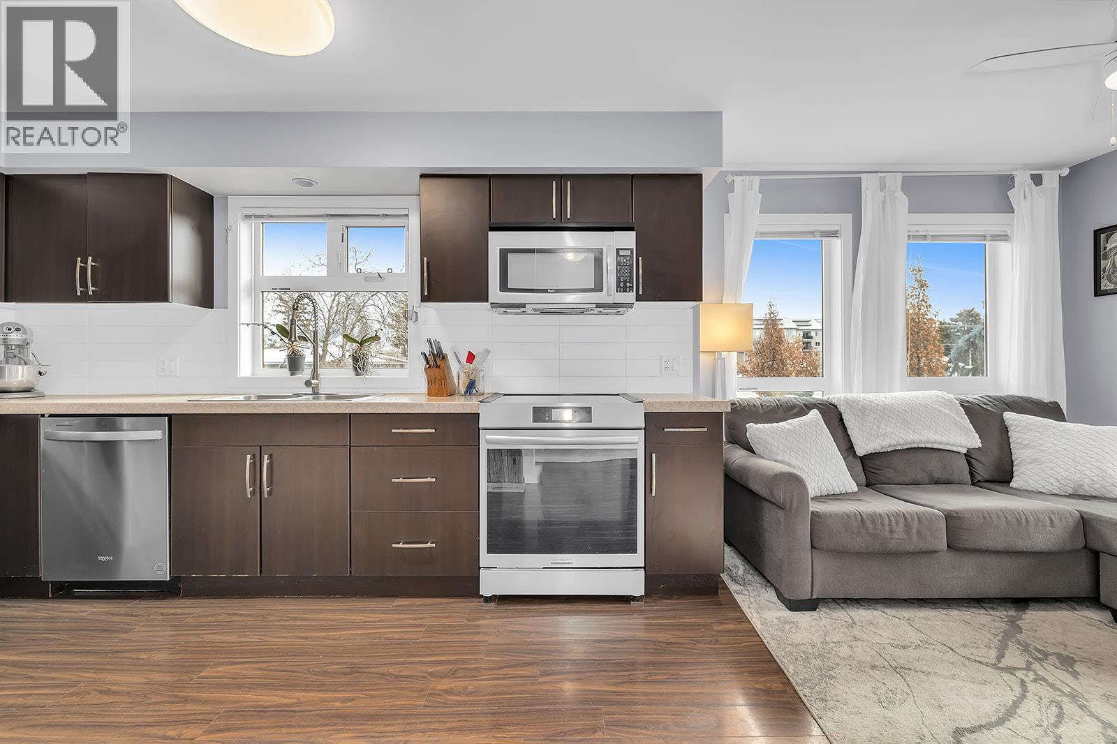 14 1881 Ambrosi Road, Kelowna