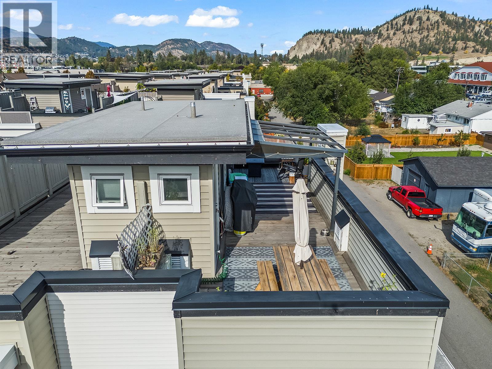 14 1881 Ambrosi Road, Kelowna
