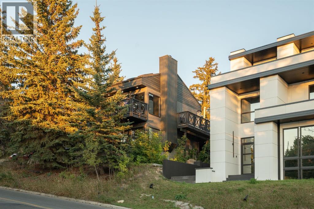 Single Family House 3 Level for Sale in   Street NE Bridgeland/Riverside Calgary 