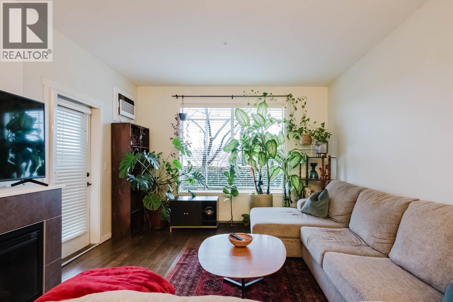 112 3739 Casorso Road, Kelowna