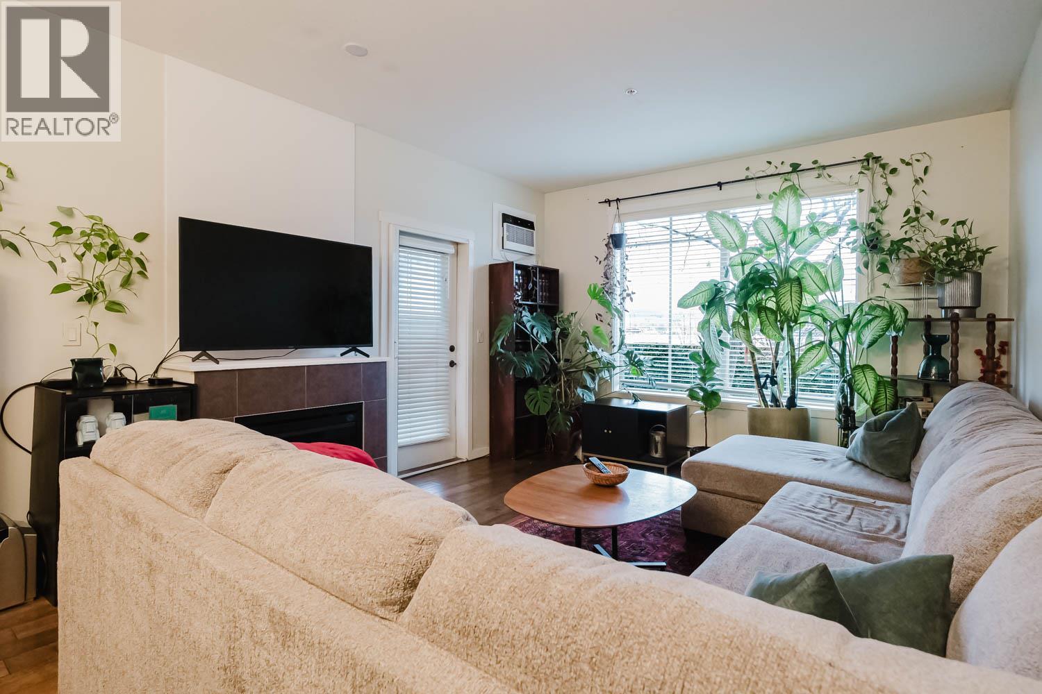 112 3739 Casorso Road, Kelowna