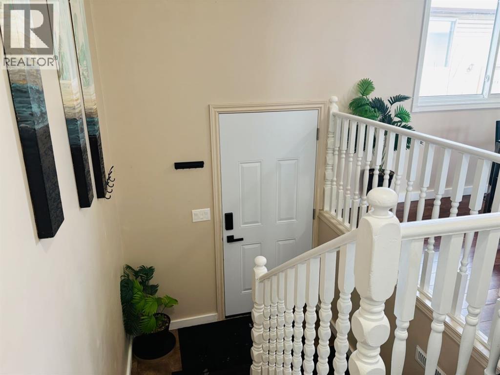 3, 1412 43 Street SE, Calgary, Alberta