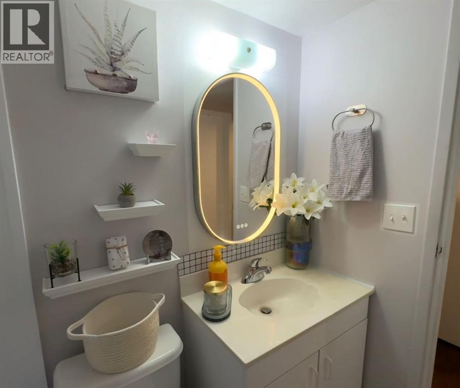 Single Family House Bi-level for Sale in    Street SE Forest Lawn Calgary 