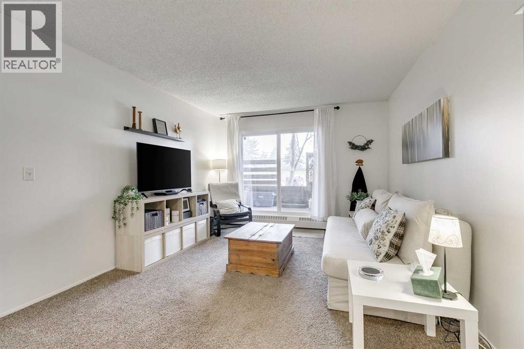 Single Family House for Sale in   Dover Point SE Dover Calgary 