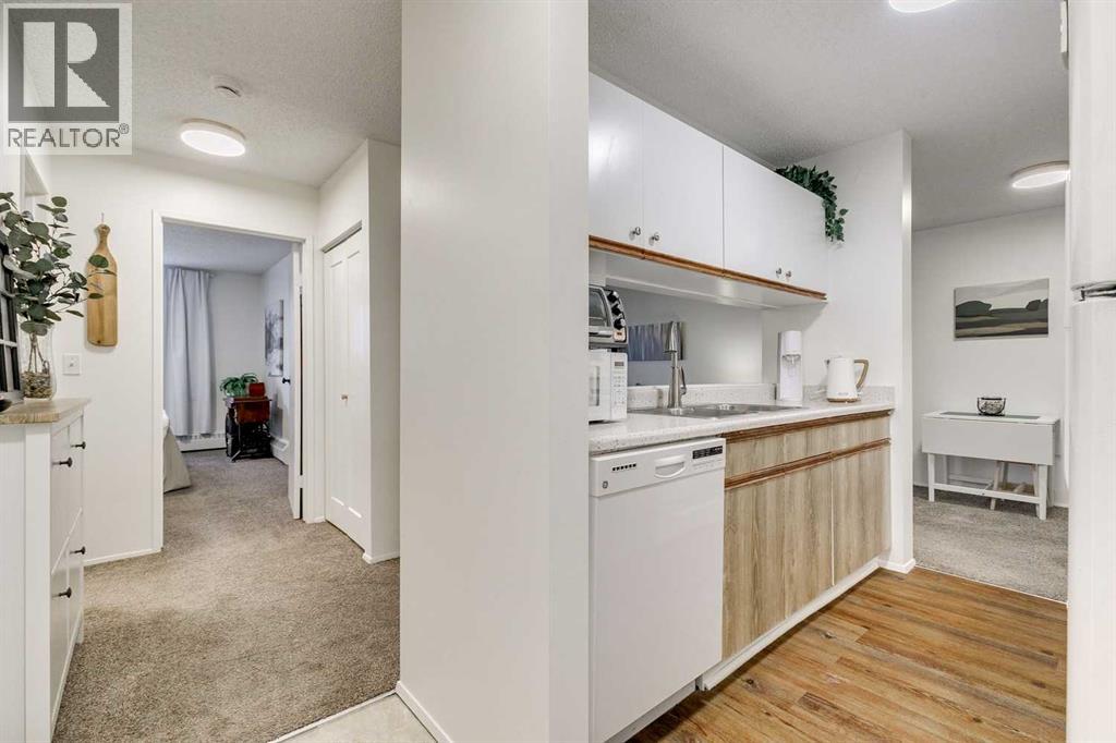 Single Family House for Sale in   Dover Point SE Dover Calgary 