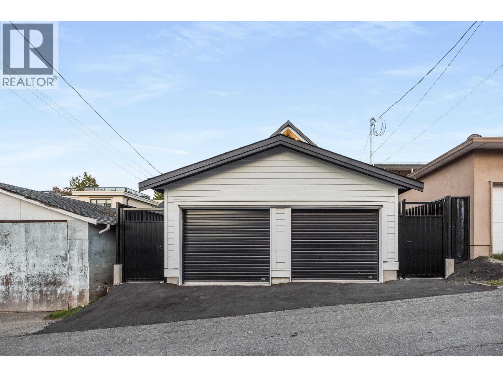 1 4855 DUMFRIES STREET, Vancouver