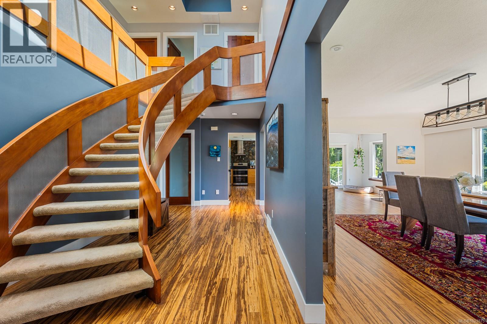 5605 Parker Ave, Saanich