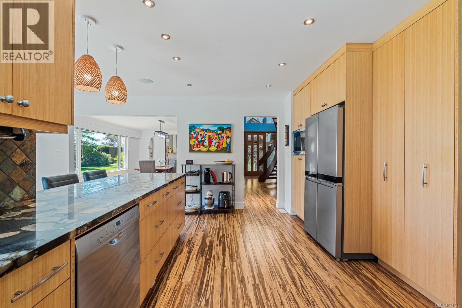 5605 Parker Ave, Saanich