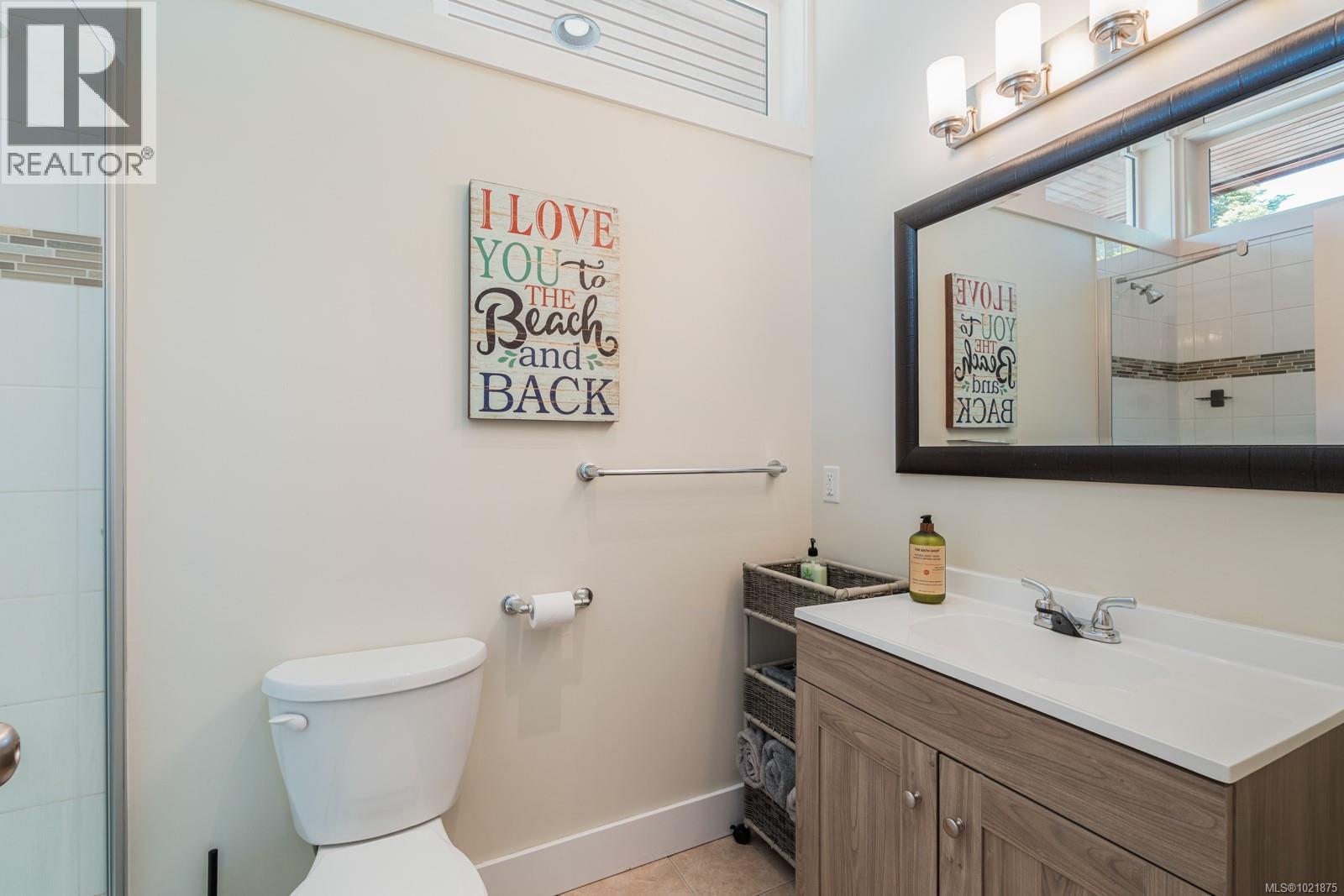 5605 Parker Ave, Saanich