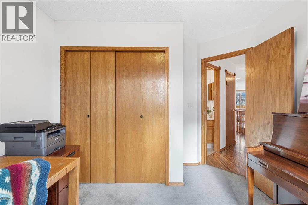 Single Family House Bungalow for Sale in   Avenue SW Glenbrook Calgary 