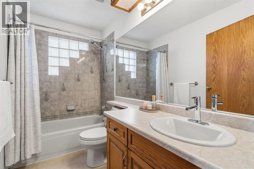 Single Family House Bungalow for Sale in   Avenue SW Glenbrook Calgary 