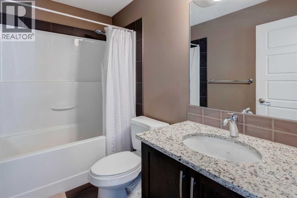 Single Family House for Sale in  Covecreek Circle NE Coventry Hills Calgary 