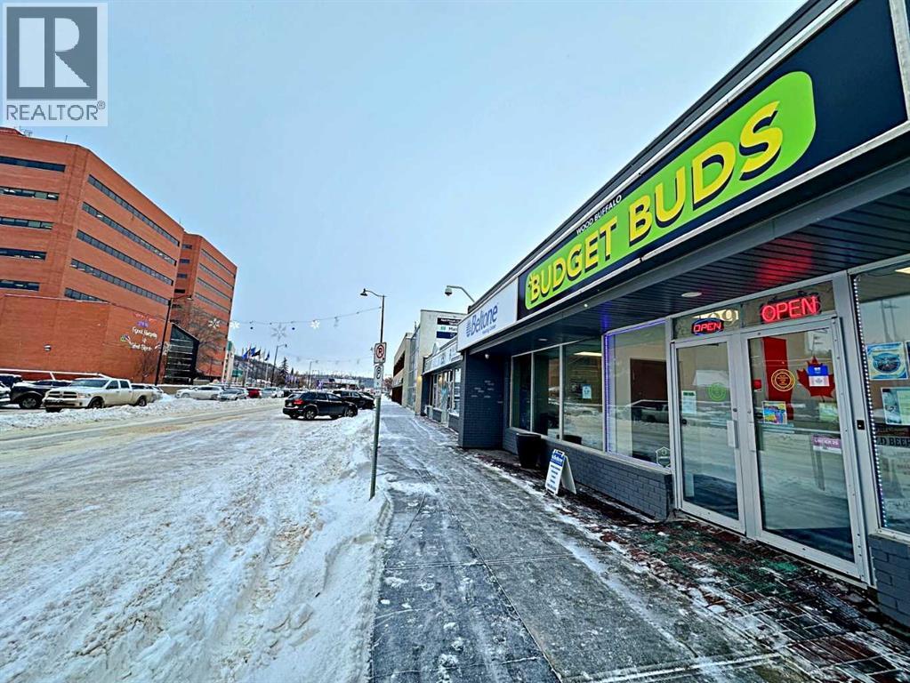 9904 Franklin Avenue, Fort McMurray