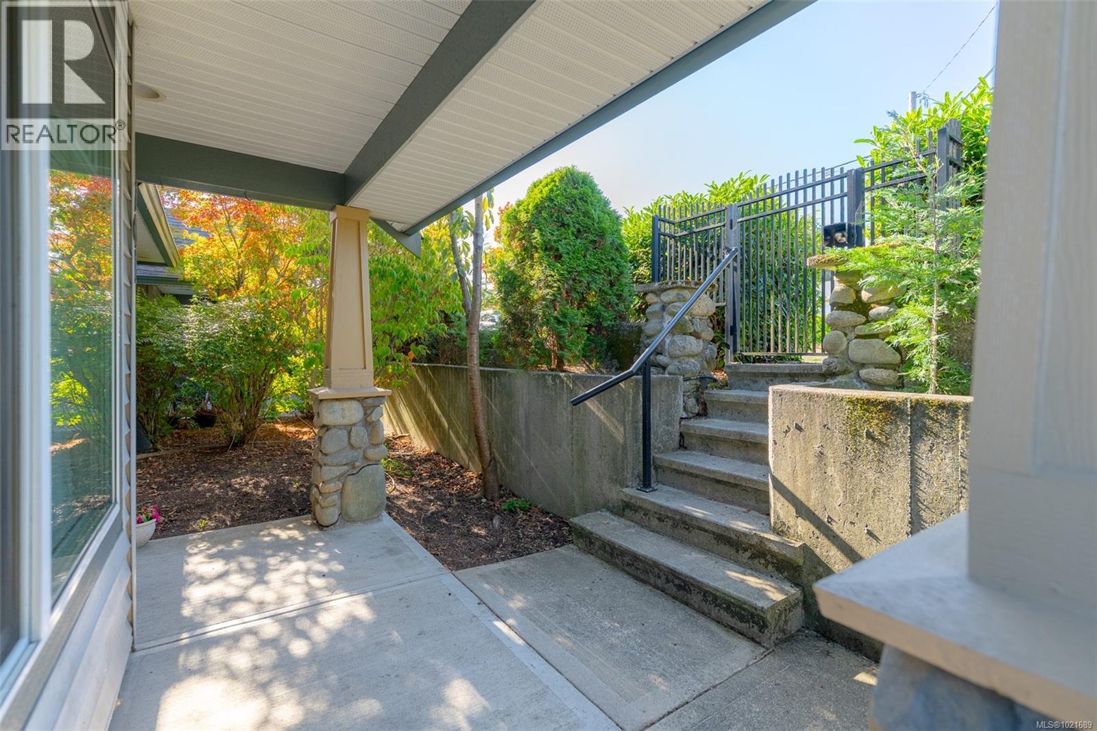 101 211 Victoria Rd, Nanaimo