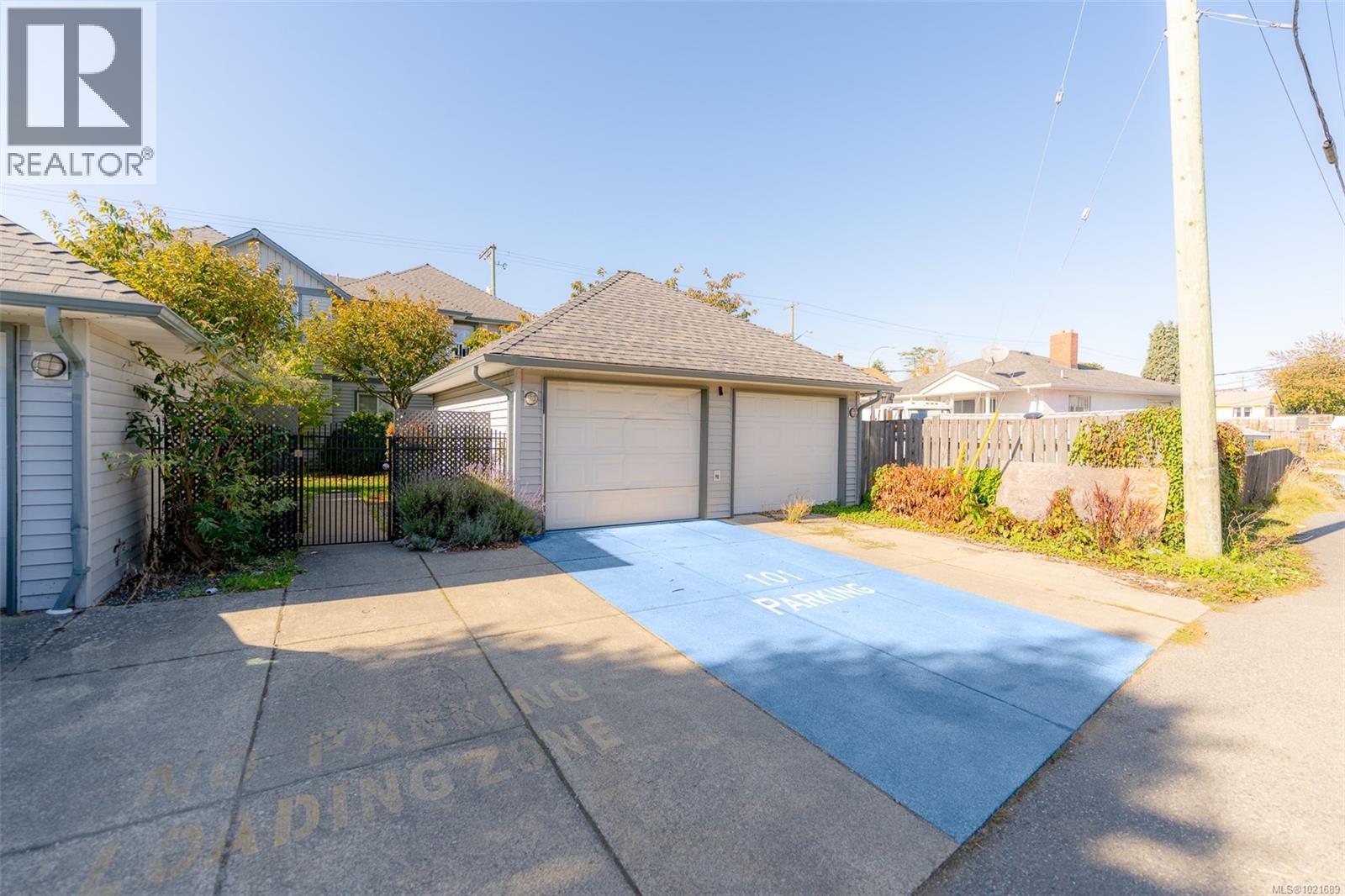 101 211 Victoria Rd, Nanaimo