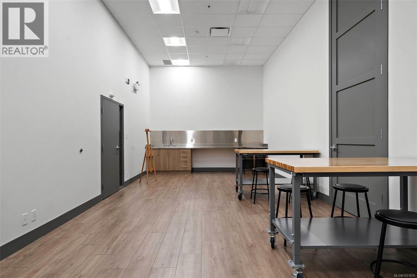 418 960 Reunion Ave, Langford