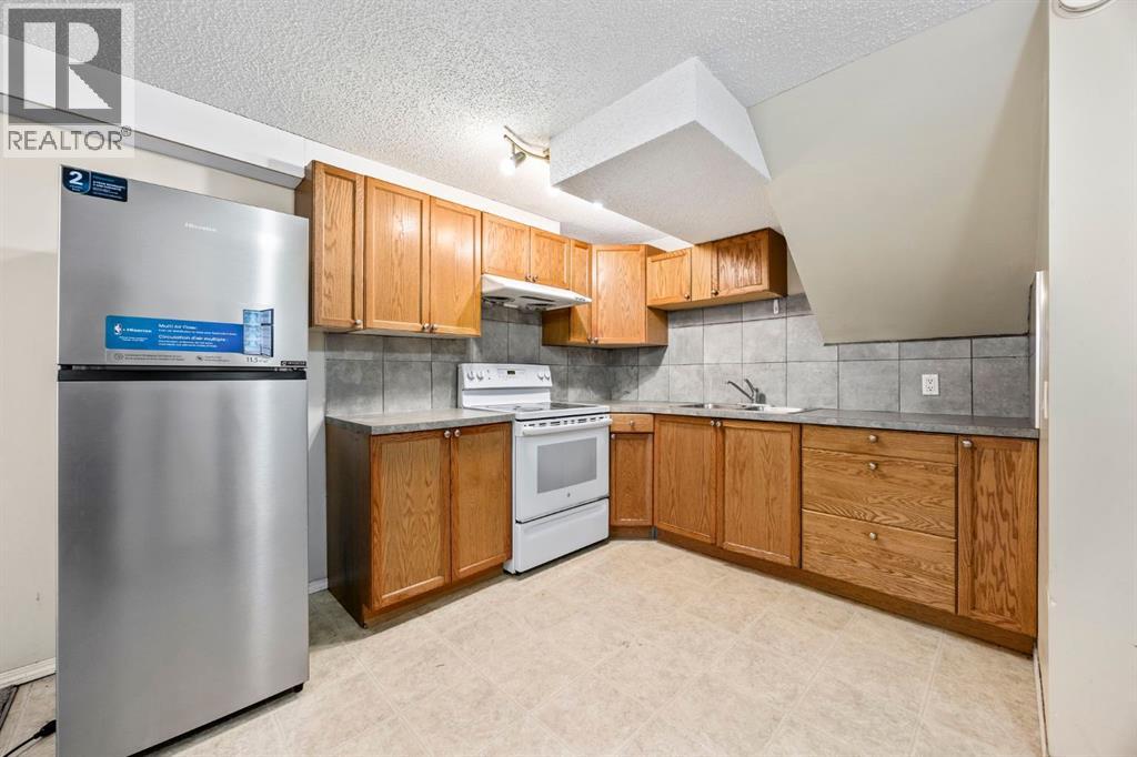 Single Family House 4 Level for Sale in  Templewood Road NE Temple Calgary 