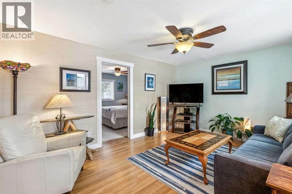 Single Family House Bungalow for Sale in   Avenue NW Bowness Calgary 