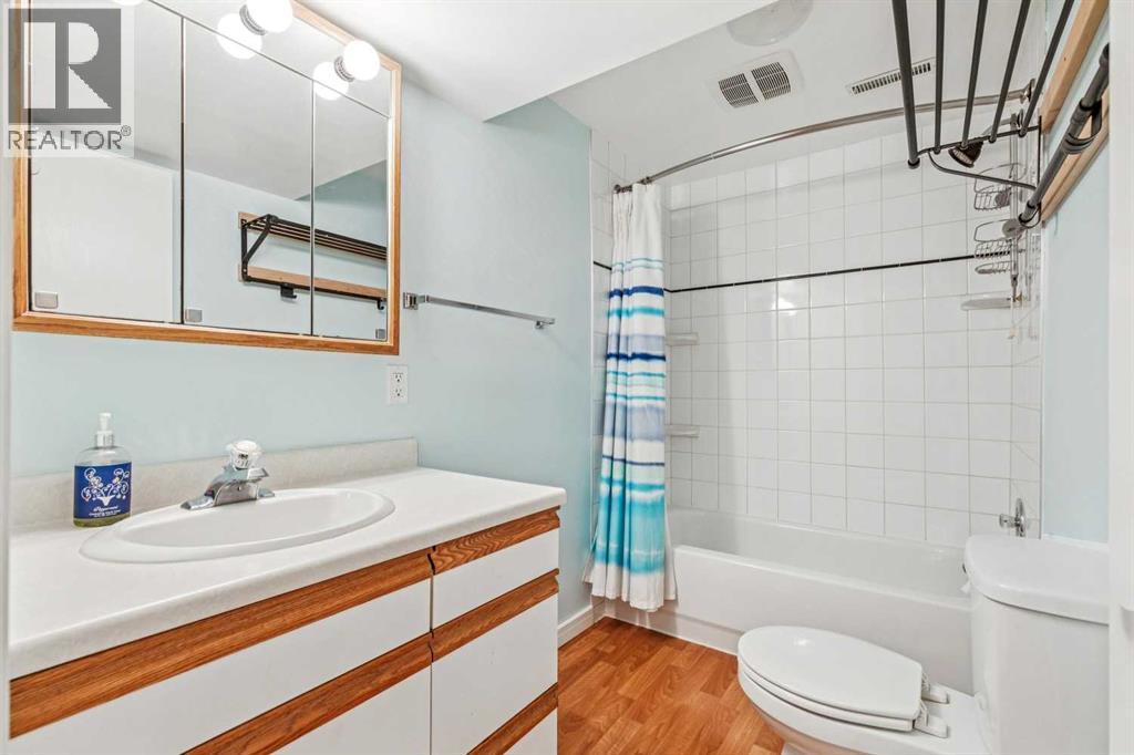 Single Family House Bungalow for Sale in   Avenue NW Bowness Calgary 