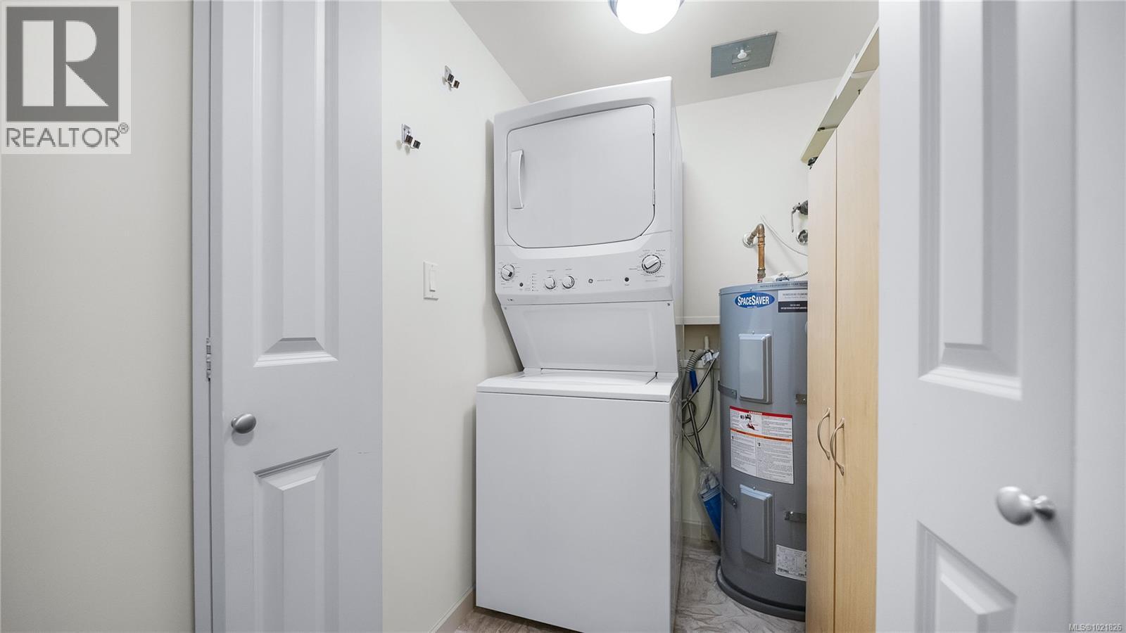 409 827 Fairfield Rd, Victoria