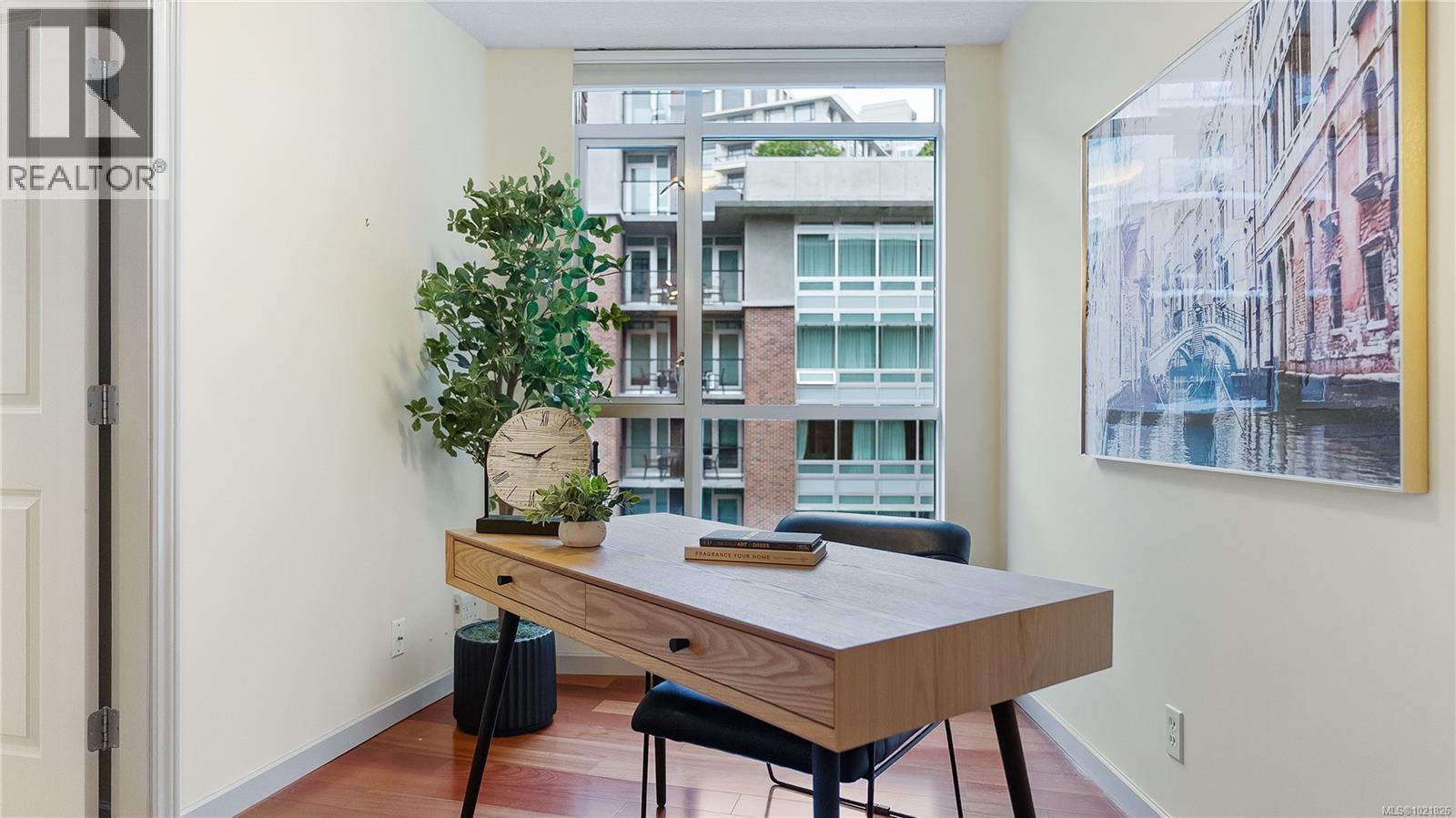 409 827 Fairfield Rd, Victoria