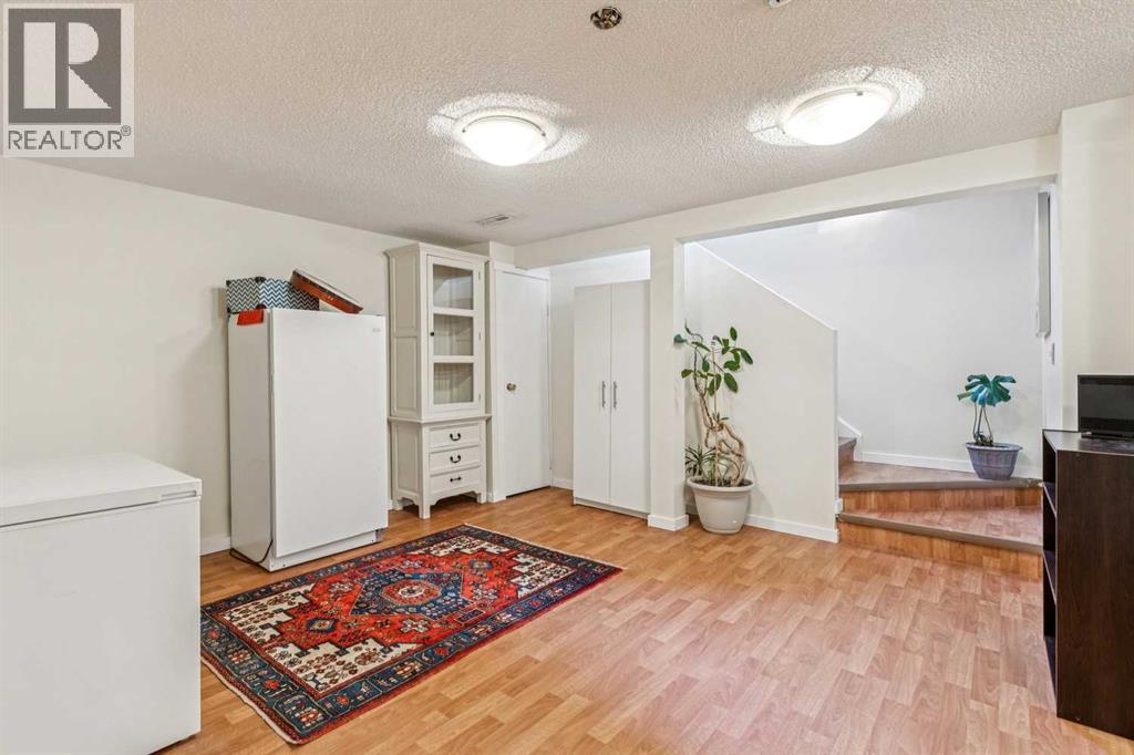 Single Family House Bungalow for Sale in   Avenue NW Bowness Calgary 