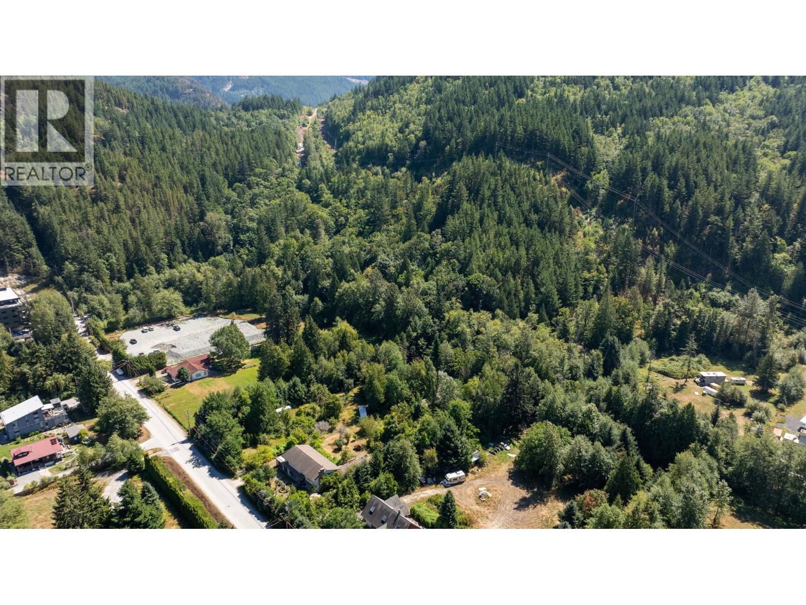 LOT17 ROBIN DRIVE - Photo 5 of 30, Squamish, British Columbia
