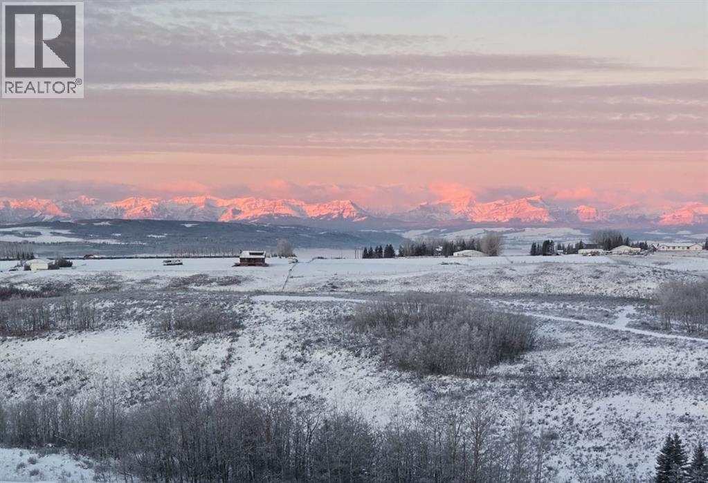 101 Sunset Drive, Cochrane