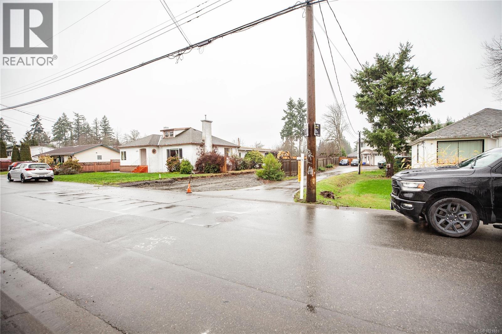 6164 Grieve Rd, Duncan