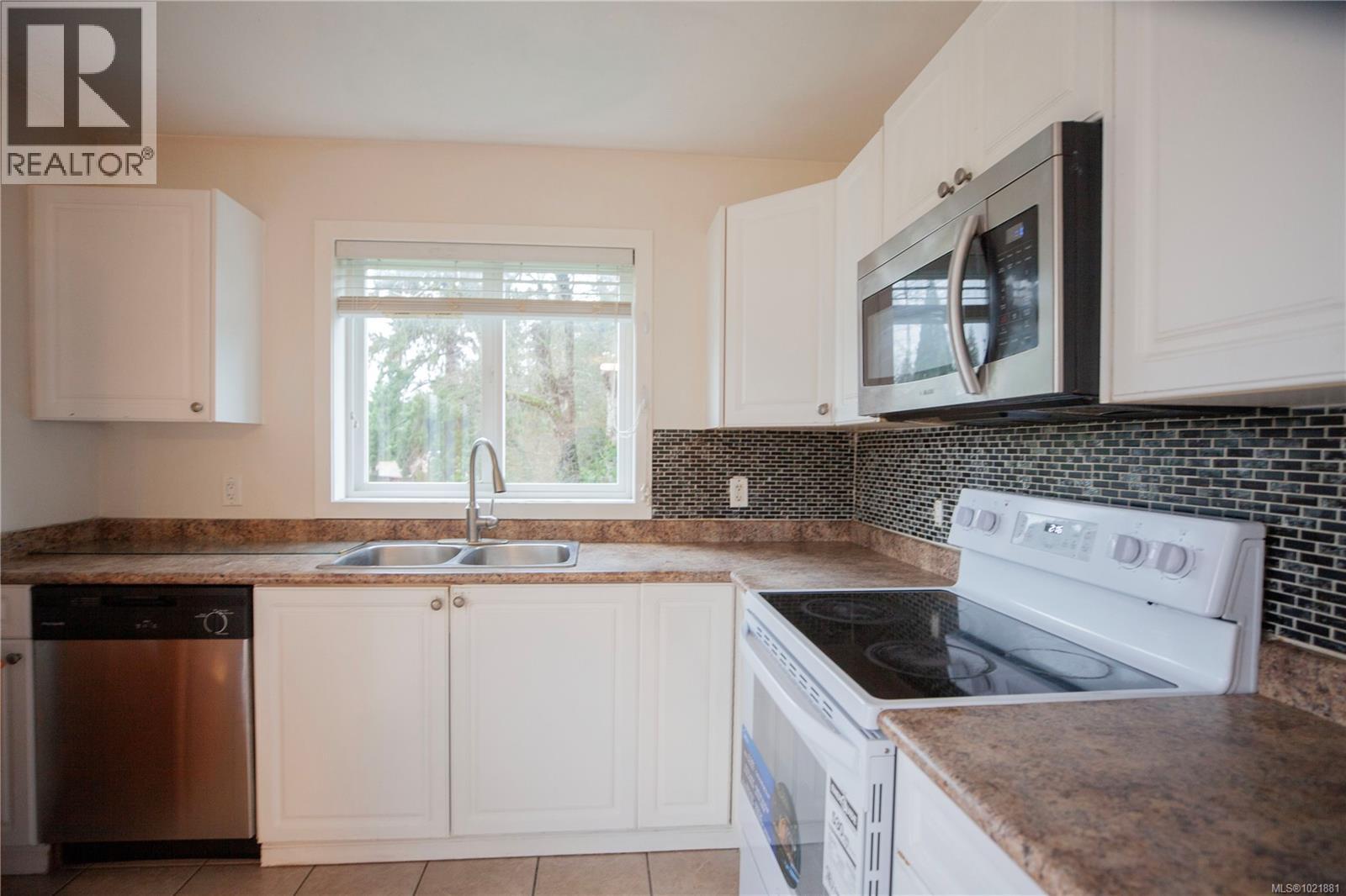 6164 Grieve Rd, Duncan