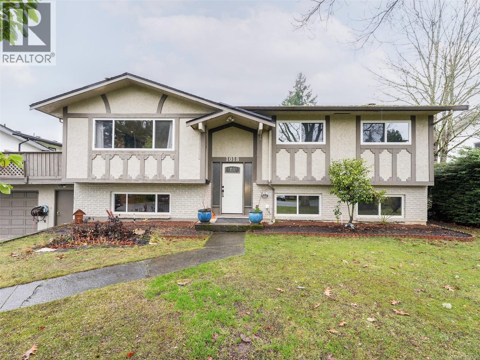  1018 Damelart Way, Central Saanich