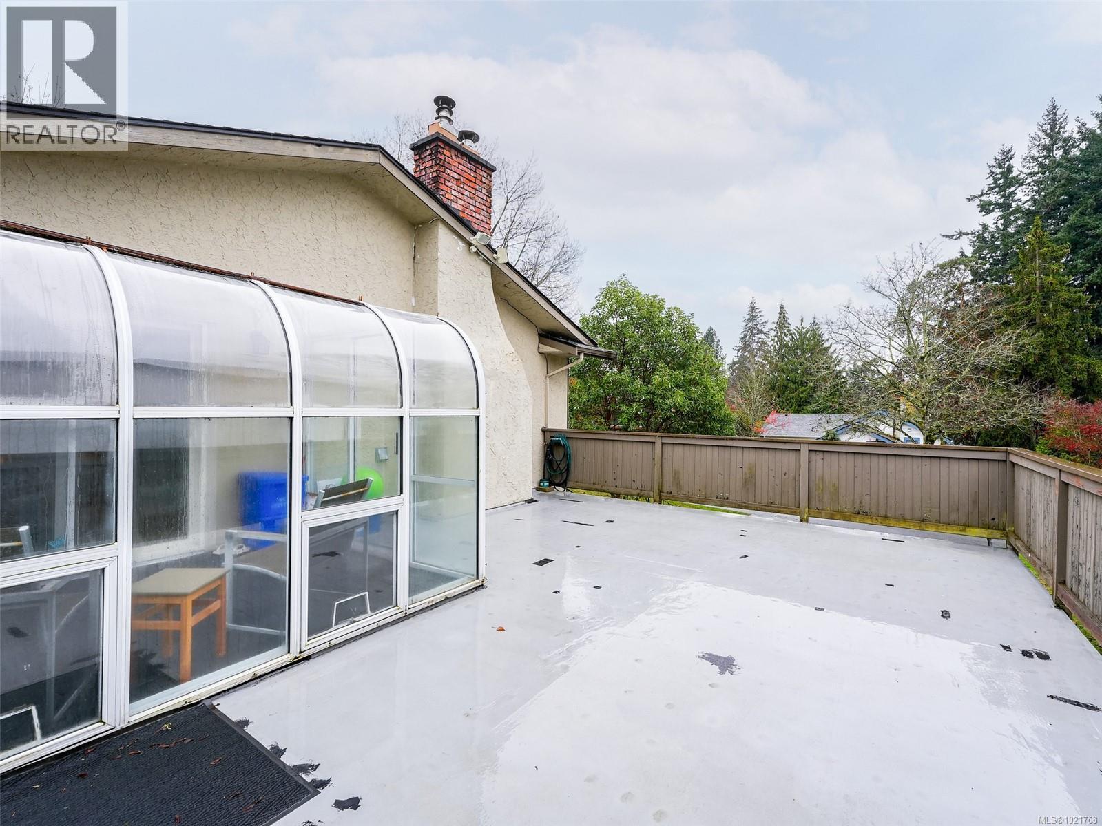 1018 Damelart Way, Central Saanich