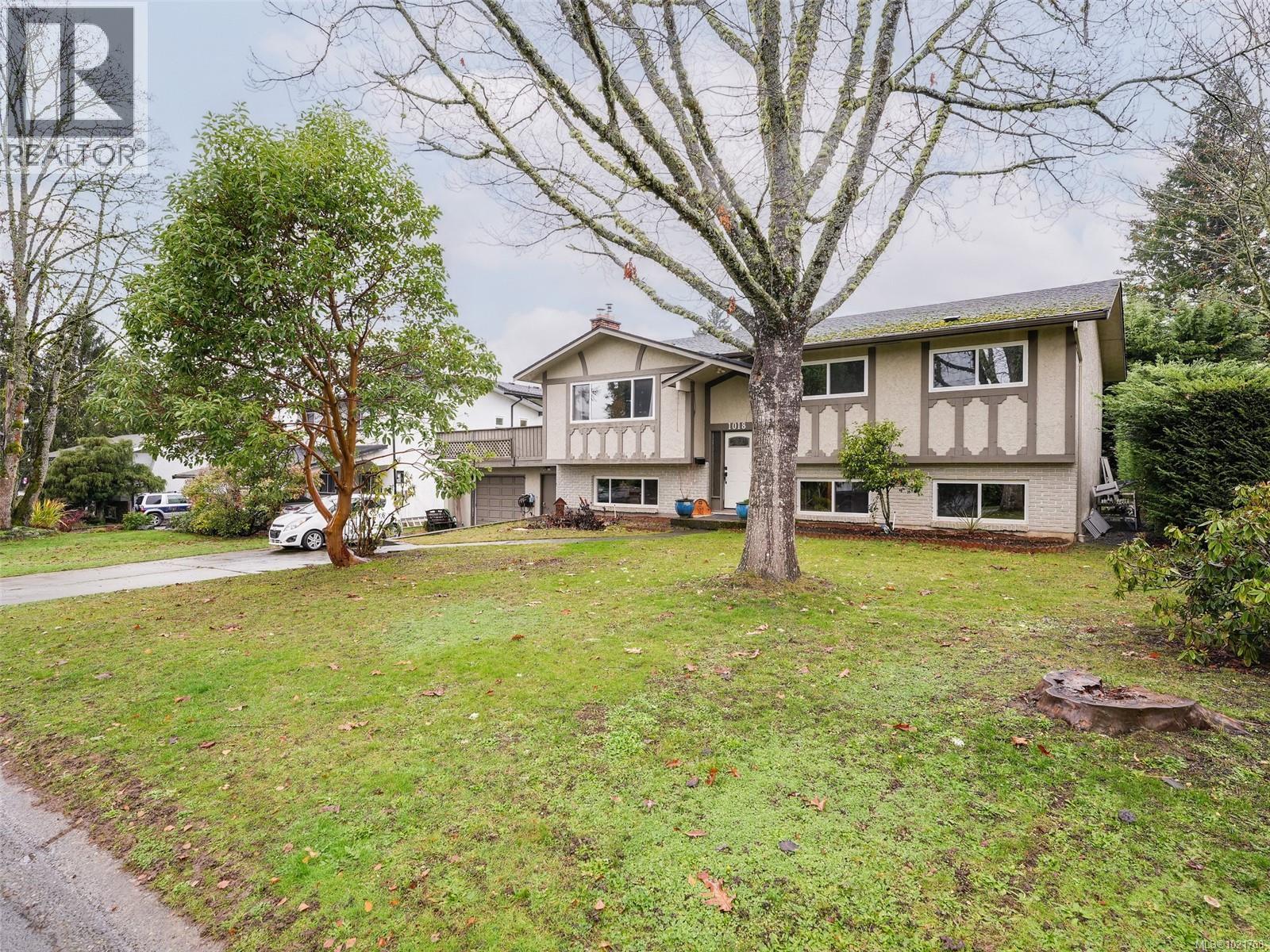 1018 Damelart Way, Central Saanich