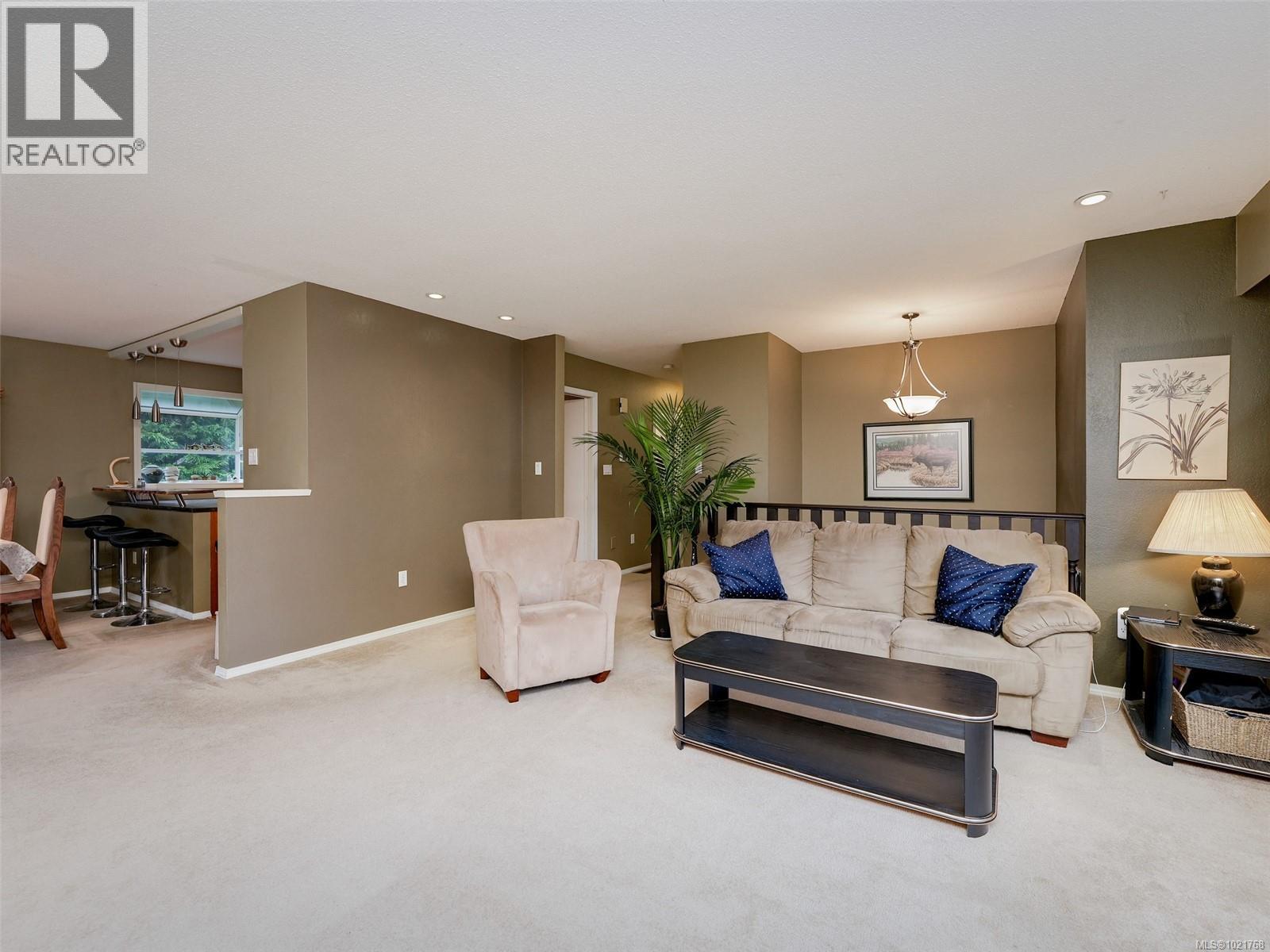 1018 Damelart Way, Central Saanich