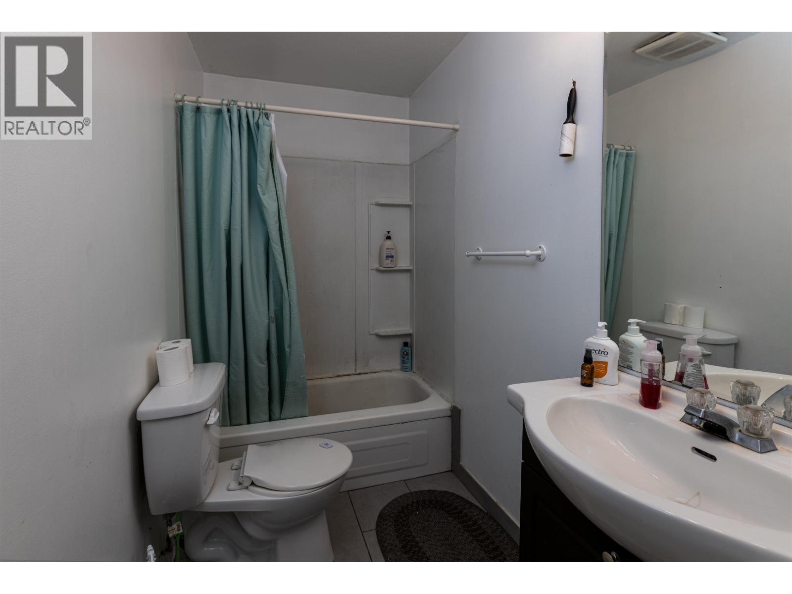 4813 POHLE Avenue, Terrace