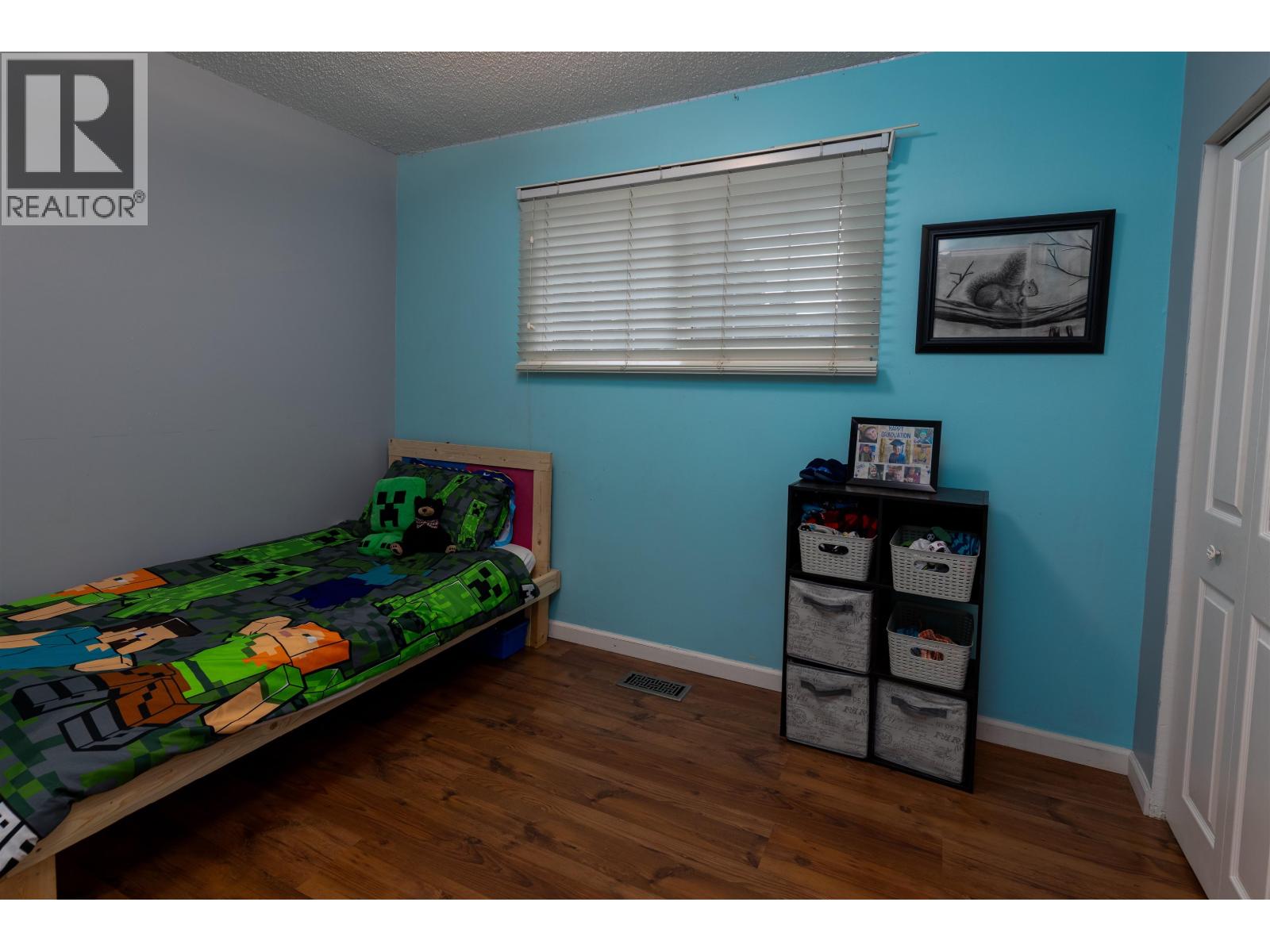 4813 POHLE Avenue, Terrace