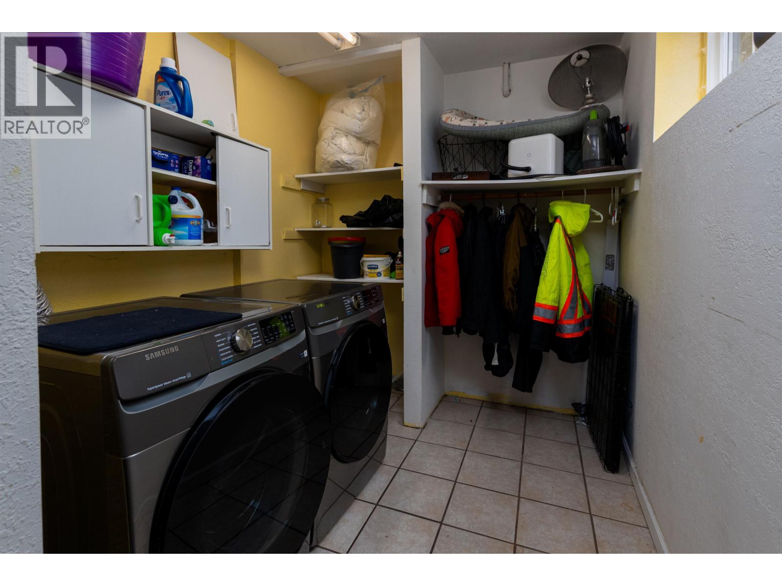 4813 POHLE Avenue, Terrace