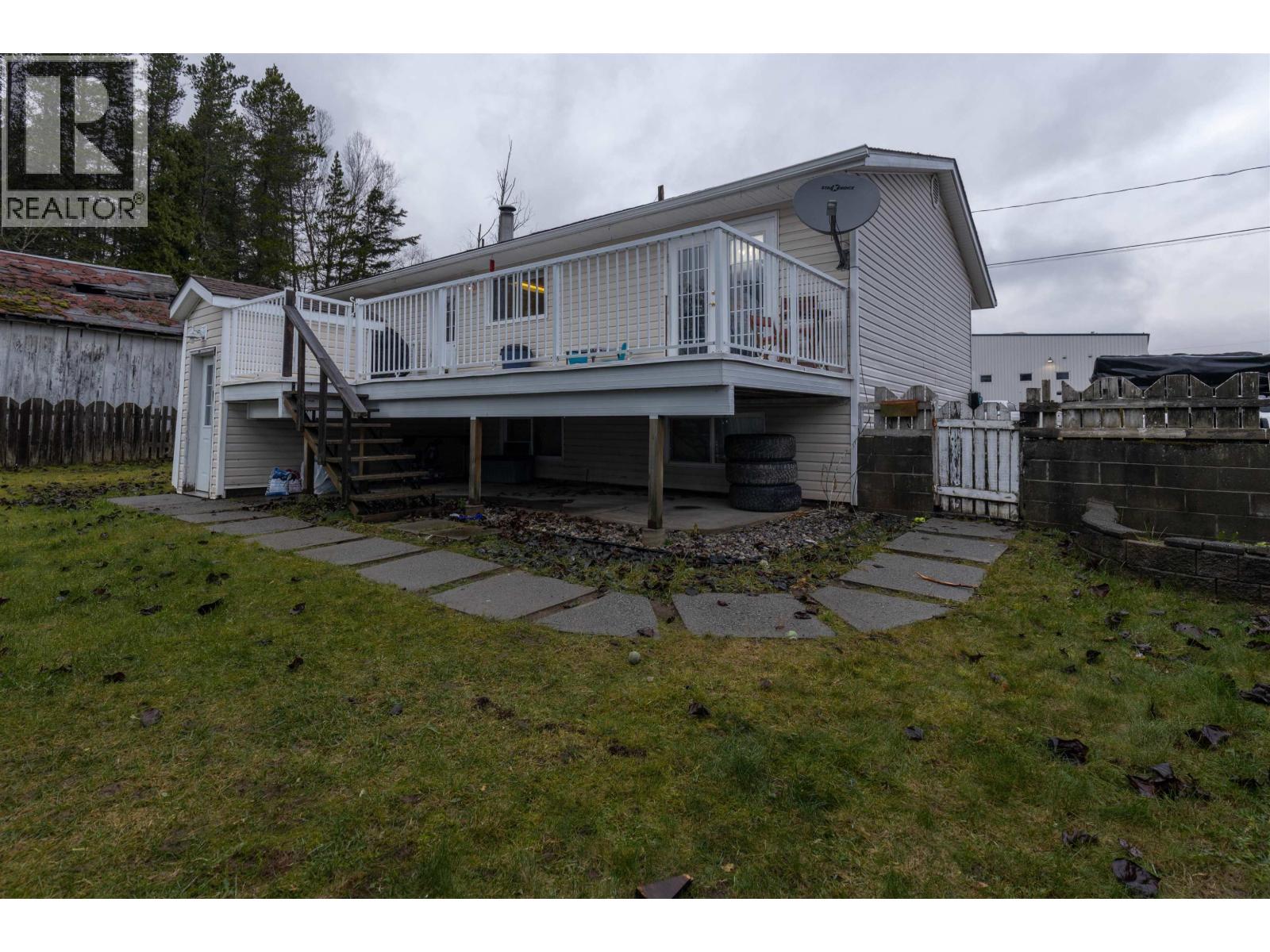 4813 POHLE Avenue, Terrace