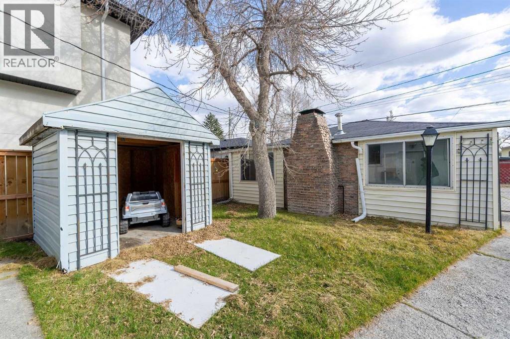 Single Family House Bungalow for Sale in   Avenue NW Bowness Calgary 
