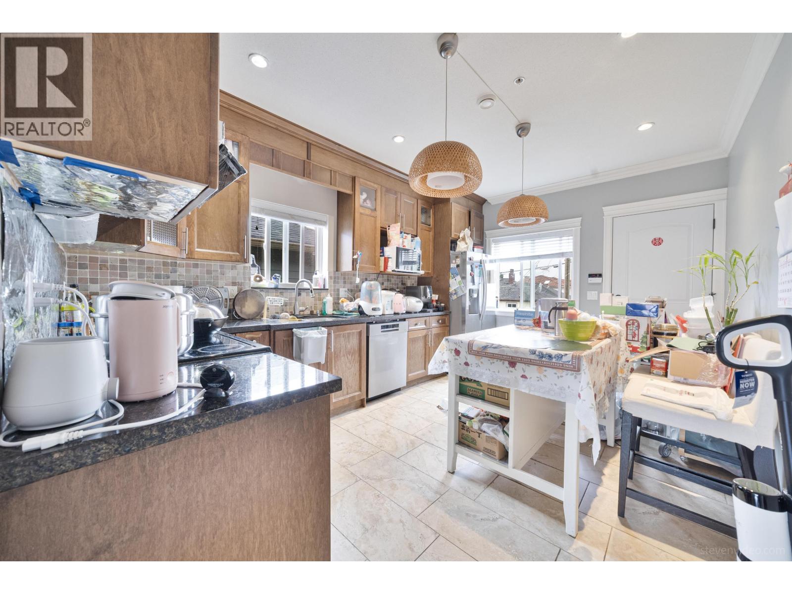 3832 SLOCAN STREET, Vancouver