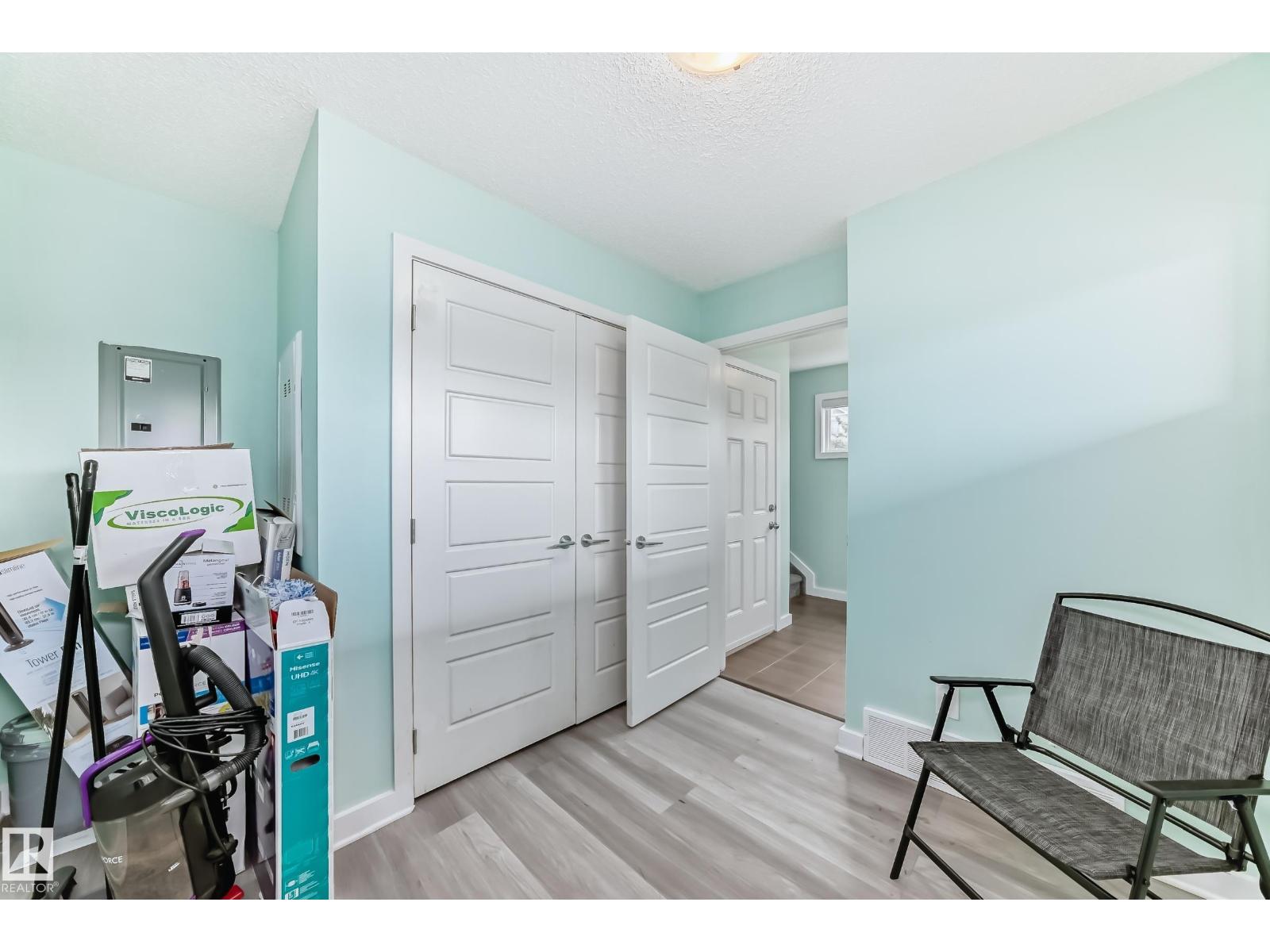 3330 15A AV NW, Edmonton