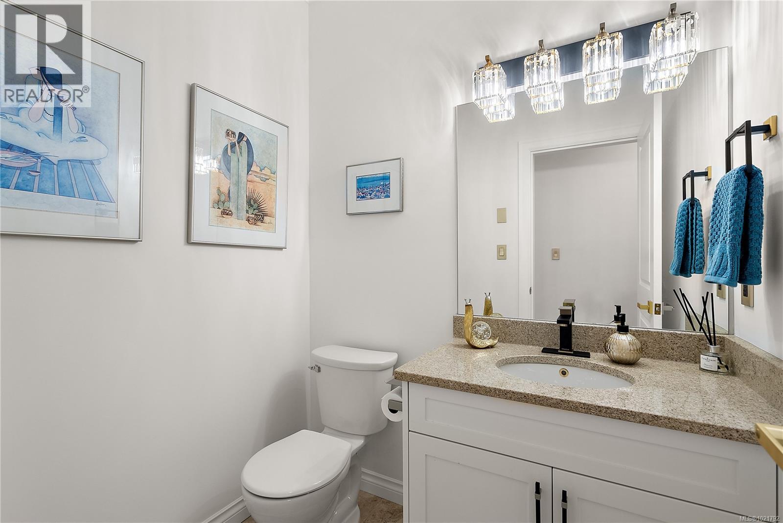 PH403 2409 Bevan Ave, Sidney