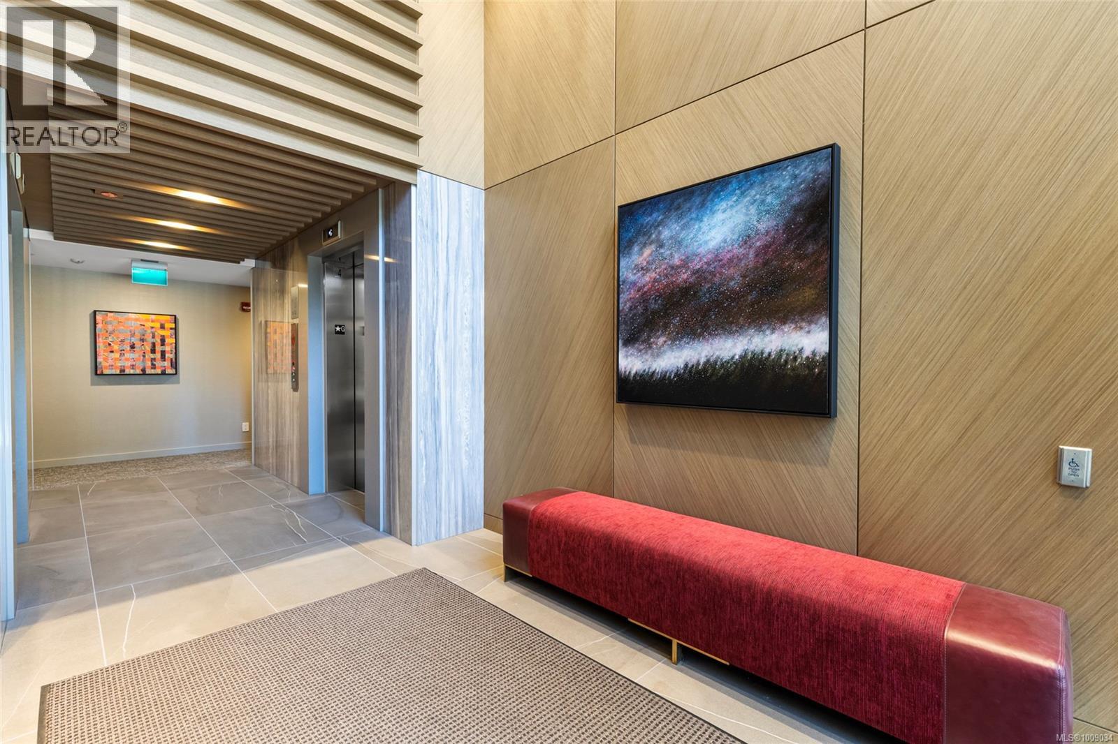 304 550 Michigan St, Victoria